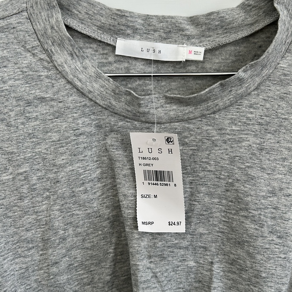 Lush cross front tee - Picture 2 of 4